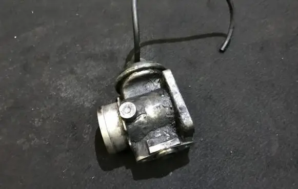 BMW 5 E34 EGR valve