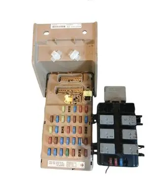Subaru Impreza III Fuse module 82201FG010