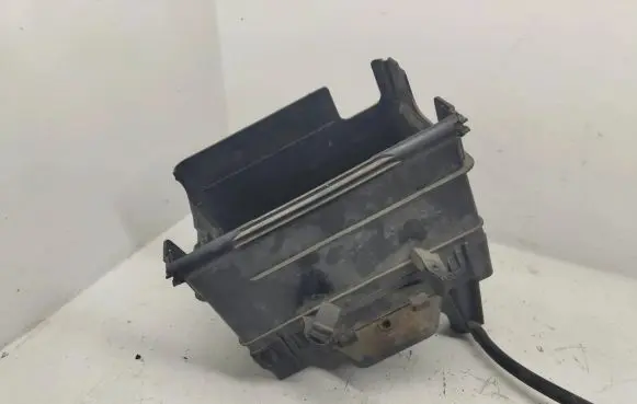 Volkswagen Polo V 6R Battery tray 6Q0915331 C2729