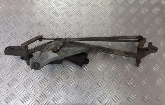 Nissan Almera N16 Front wiper linkage 
