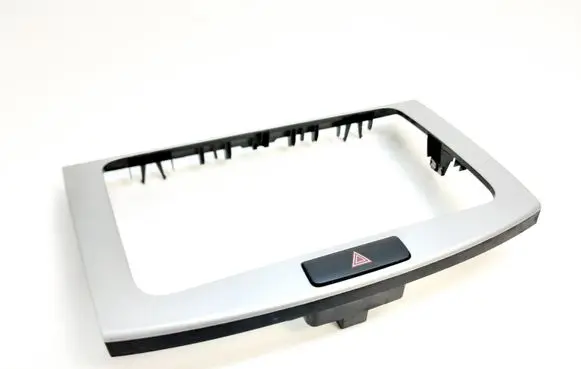 Volkswagen PASSAT B7 USA Radio/GPS head unit trim 3AA858069H