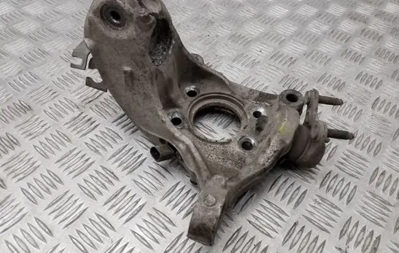 Volkswagen PASSAT B6 Front wheel hub 3C0407257G