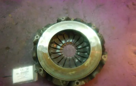 Opel Astra G Pressure plate 