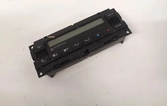 Volkswagen PASSAT B5 Climate control unit