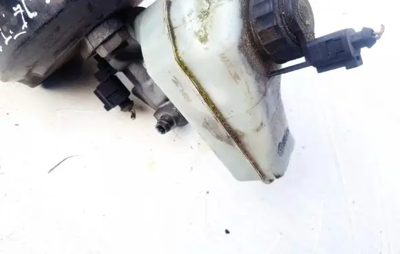 Master brake cylinder