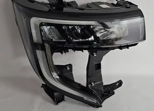Renault Master III Headlight/headlamp 260106174R
