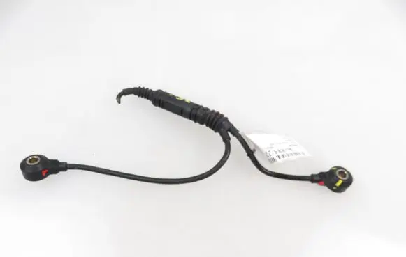 BMW 5 E39 Detonation knock sensor 5WK96031 1703276