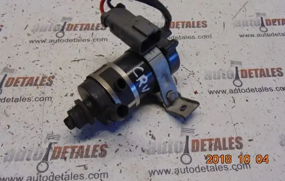 Honda CR-V Headlight washer pump 