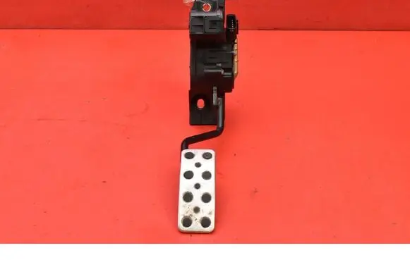 Mitsubishi Eclipse Accelerator throttle pedal APM30007