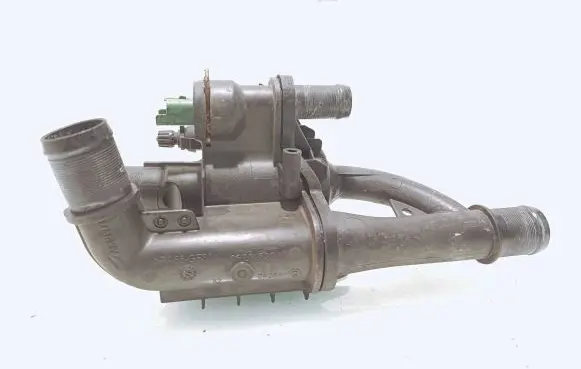 Thermostat/thermostat housing