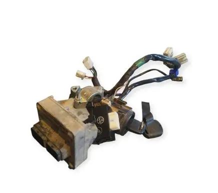 Subaru Forester SF Engine ECU kit and lock set 88205FC001 22611AE880 88213fc000