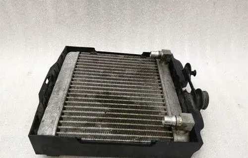 BMW 7 F01 F02 F03 F04 Engine oil radiator 7572542