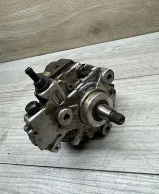 Nissan Terrano Power steering pump 2x800 31212108