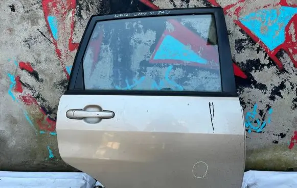 Suzuki Liana Rear door 43R00018 JSAERC31S00110338