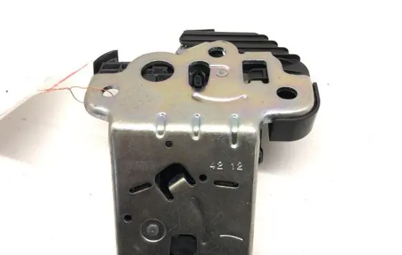 Audi A5 8T 8F Tailgate exterior lock 8R0827505