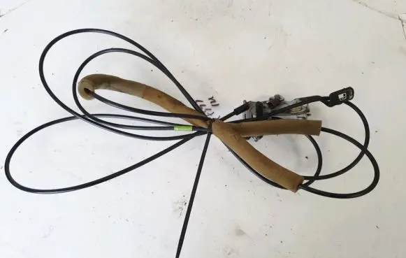 Toyota Avensis Verso Fuel tank opening switch 