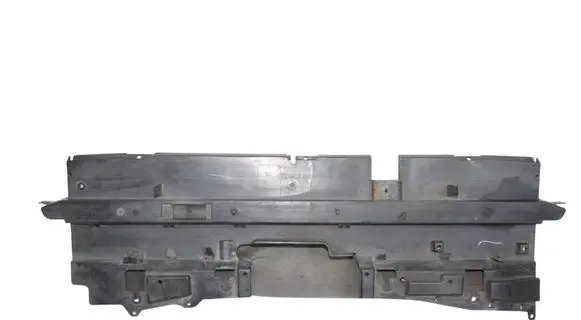 Jeep Cherokee Intercooler air guide/duct channel 68140329AA