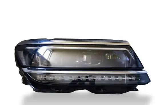 Volkswagen Tiguan Headlight/headlamp 5NN941082C 030110123605 LE15A6359