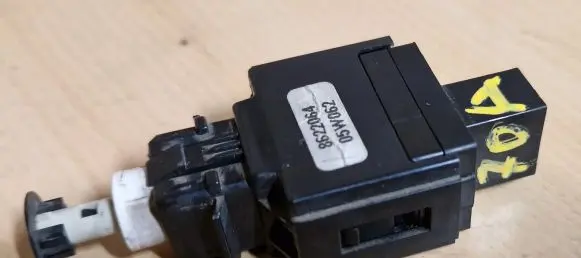 Volvo V70 Brake pedal sensor switch 8622064