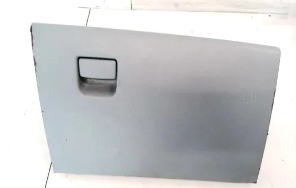 Mazda 2 Glove box