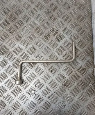 BMW 5 E39 Wheel nut wrench