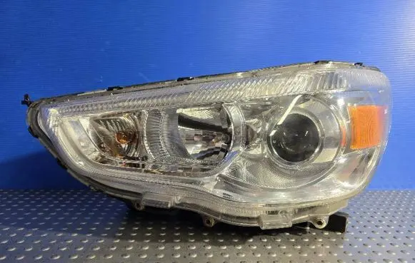 Mitsubishi ASX Headlight/headlamp P9135L