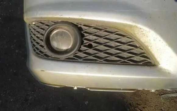 Opel Astra H Front bumper lower grill