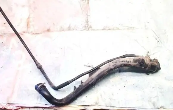 Renault Modus Fuel tank filler neck pipe 8200477047 820019576