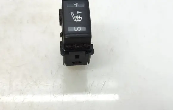 Nissan Qashqai Seat heating switch 