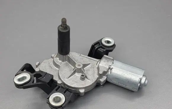 Volkswagen Touran II Rear window wiper motor 5K6955711B 0390201207