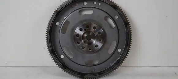 Volvo XC40 Flywheel 31492182