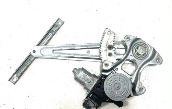 Nissan Leaf I (ZE0) Rear door window regulator motor 82730CV01B 404110