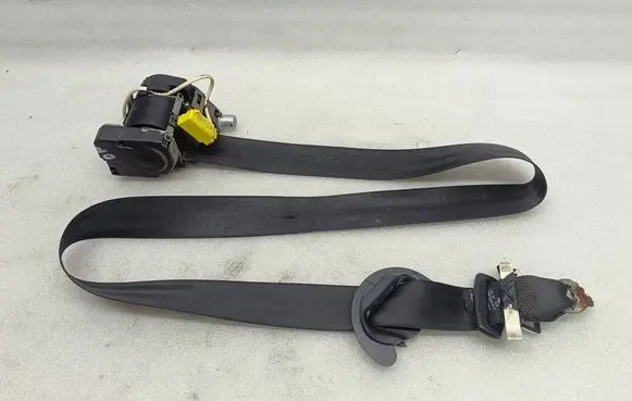 Volkswagen Transporter - Caravelle T5 Front seatbelt 7H5857806E 65591 33053610