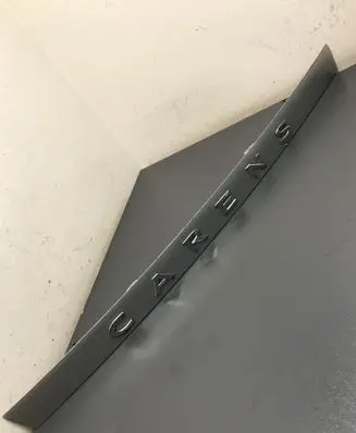 KIA Carens I Trunk door license plate light bar 