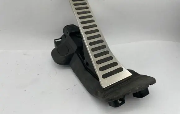 Audi TT TTS Mk2 Accelerator throttle pedal 1K2723503AM 6PV01104016