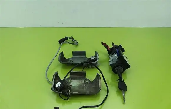 Opel Astra L Ignition lock