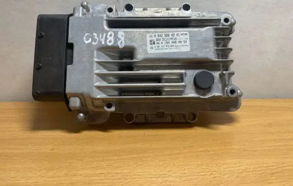 Mercedes-Benz GL X164 Adblue control unit A1644460054 A6429000901