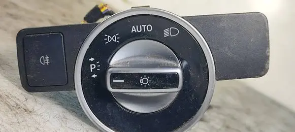 Mercedes-Benz E W212 Light switch A2129050551 10091531
