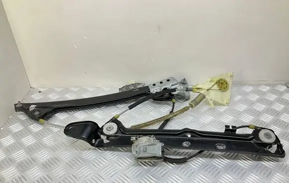 Audi A3 S3 8V Front door electric window regulator 8V7837462B