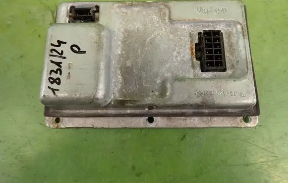 Volkswagen Phaeton Voltage converter inverter 3D0909158