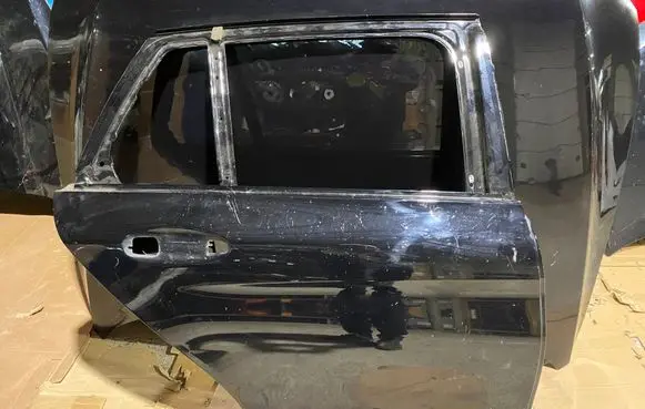 Mercedes-Benz C W205 Rear door A2057320410