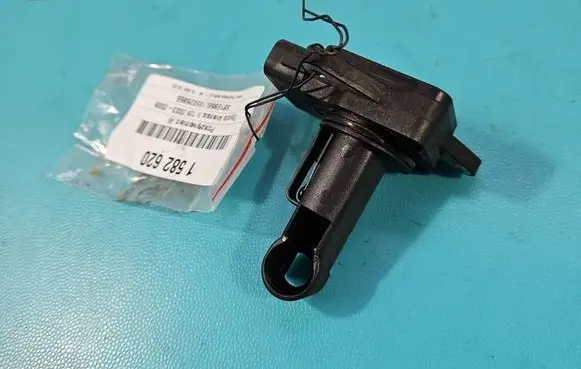 Toyota Avensis T250 Mass air flow meter 222040N010 IMPRK1582620