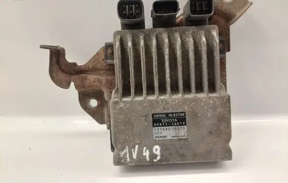 Toyota Avensis T250 Fuel injection control unit/module 8987120070 1310001371