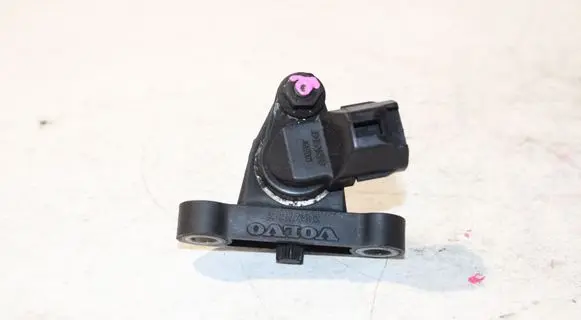 Volvo C30 Crankshaft position sensor 30637803