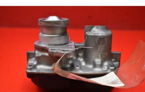 Nissan X-Trail T32 EGR valve 147109816R