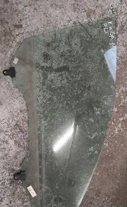 KIA Sportage Front door window glass four-door