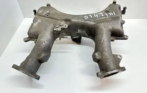 Audi A8 S8 D3 4E Intake manifold 057145770j 057131086E
