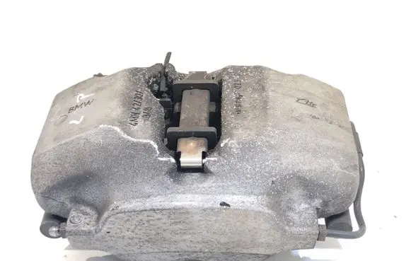 BMW 5 G30 G31 Front brake caliper
