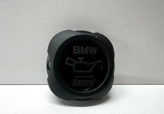BMW 1 E81 E87 Oil filler cap 7560481