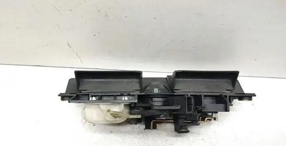 Audi A3 S3 8L Tailgate/trunk/boot exterior handle 8D9827565C 8D9827565D